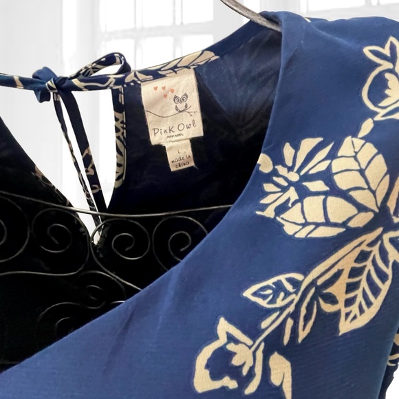 Blue & Cream Floral Bell Sleeve Dress with Crochet Lace Trim - Picture 3 of 7